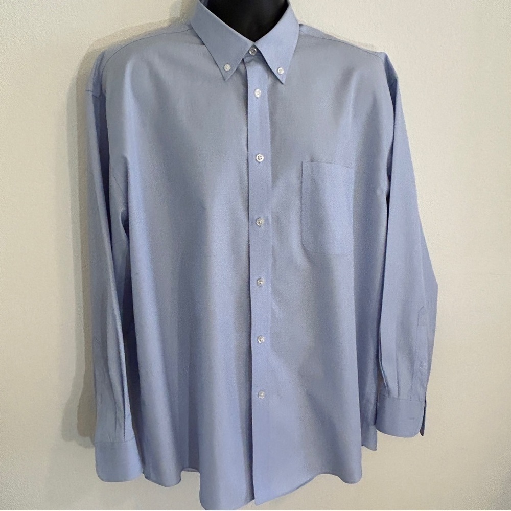 Mens cotton button down dress shirt by Haspel - like new